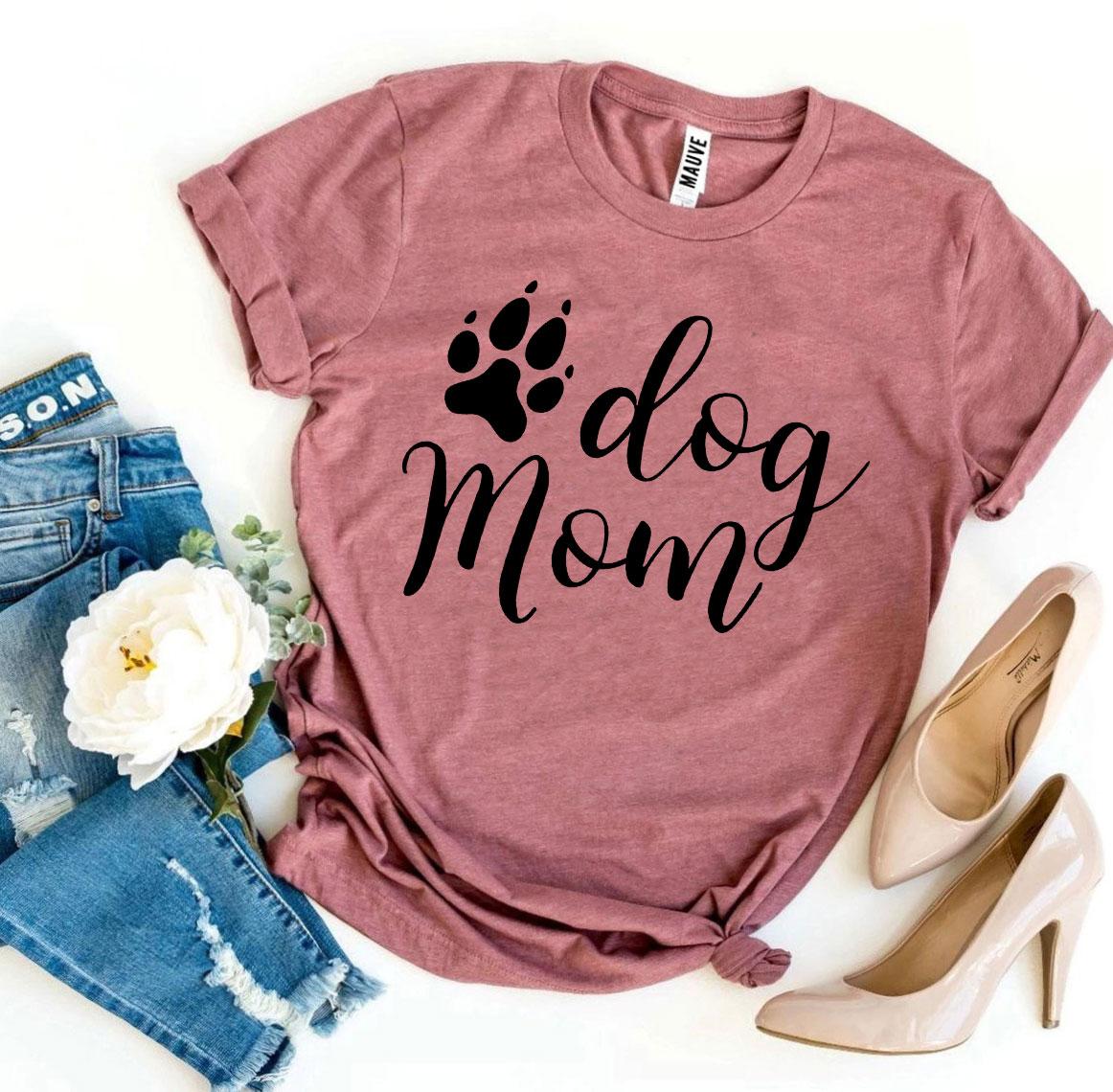 Dog Mom Graphic Tee