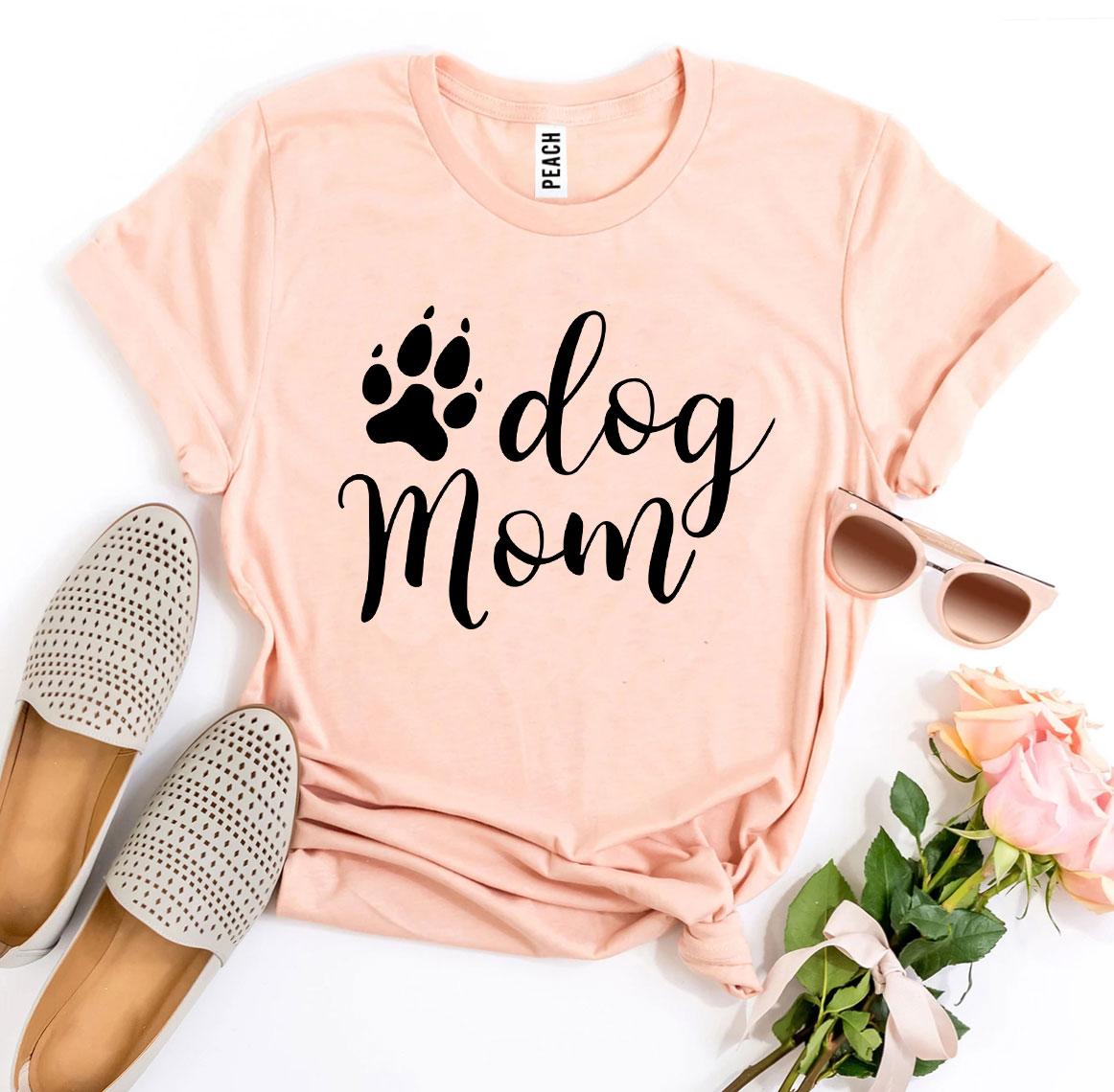 Dog Mom Graphic Tee